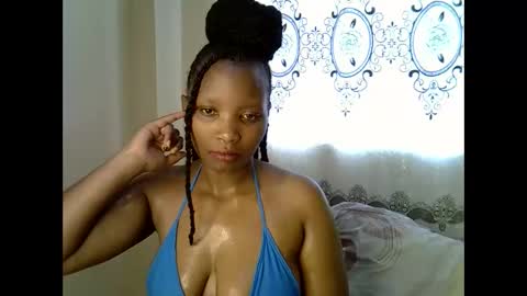 Sexxyqueens online show from November 2025 06:25:02 AM
