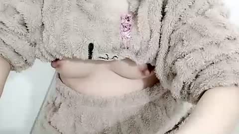 sexy8685 online show from December 2025 02:07:02 AM