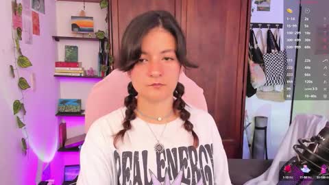 sexy__emma online show from September 2025 02:29:02 PM