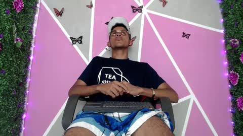 A L E X online show from November 2025 12:16:02 PM