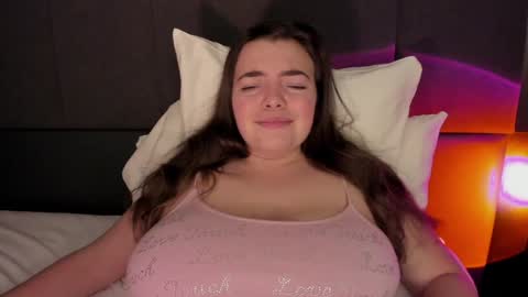 Hello dear. I will be glad to meet you.  see you soon. online show from January 2025 12:34:02 AM