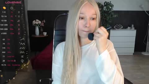 Alexia online show from September 2025 11:33:01 AM