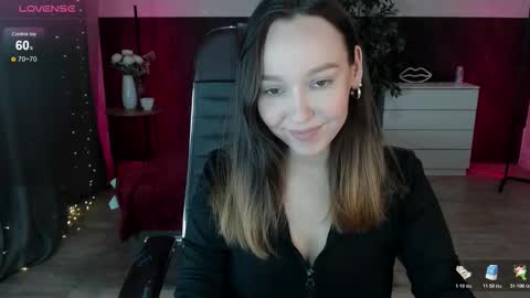 Alexia online show from October 2025 10:04:01 AM