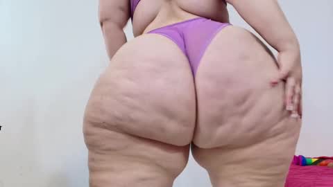 Snapshot of sexy_curvi chatting on February 2025 06:53:01 PM karla instagram online show from February 2025 06:53:01 PM