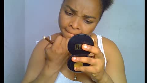 Clara online show from September 2025 08:43:02 PM