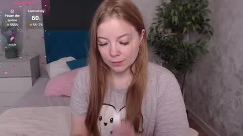 Jennifer online show from December 2025 03:56:01 AM