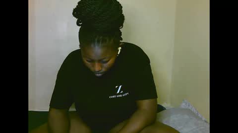 sexy_latasha online show from October 2025 06:31:01 PM