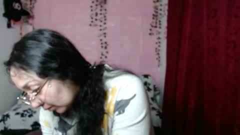 sexy lolas online show from February 2025 06:17:02 AM