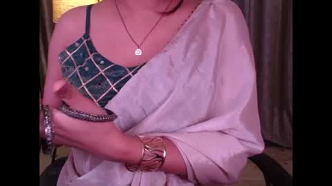 myra online show from November 2025 04:29:02 AM