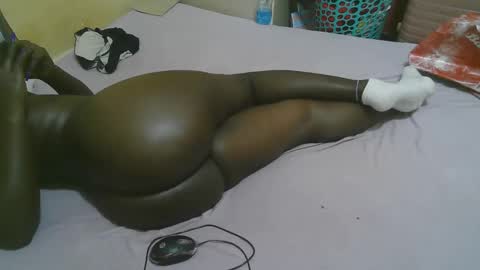 Snapshot of sexy_quincy1 chatting on March 2025 10:53:01 PM Sexy Quincy online show from March 2025 10:53:01 PM