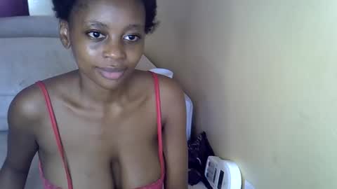 Snapshot of sexy_short chatting on April 2026 01:35:01 PM Janet online show from April 2026 01:35:01 PM