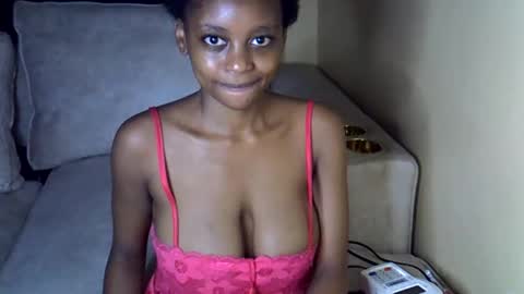 Snapshot of sexy_short chatting on April 2026 01:52:02 AM Janet online show from April 2026 01:52:02 AM