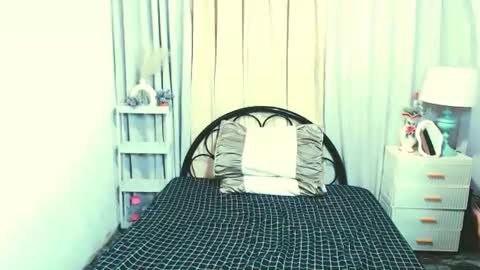 Snapshot of sexy_yllona chatting on August 2026 10:29:01 AM sexy_yllona online show from August 2026 10:29:01 AM
