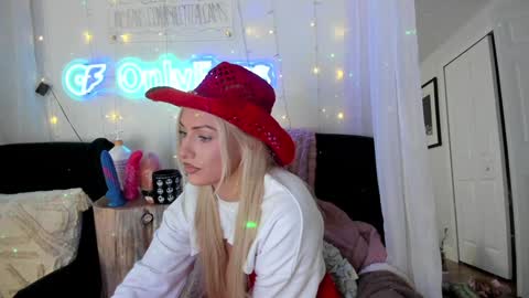 Ashley Teal online show from February 2025 01:41:02 AM