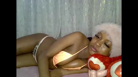 sexyasspetitte_ online show from May 2026 11:35:02 PM