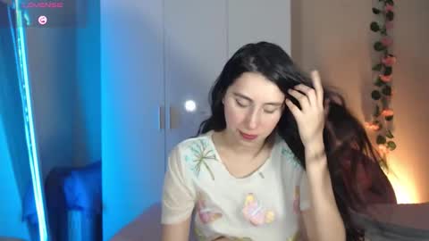 Alice online show from October 2025 09:23:02 PM