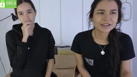 chanell and yina online show from February 2026 01:39:02 PM