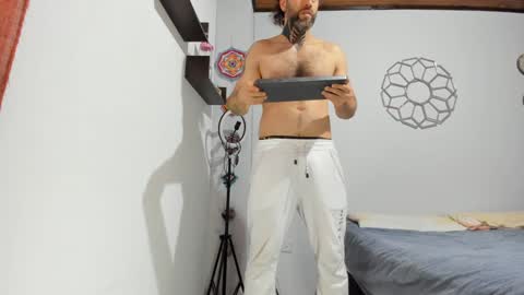 Snapshot of sexycolombian2022 chatting on December 2024 11:54:02 AM Antonioylola online show from December 2024 11:54:02 AM