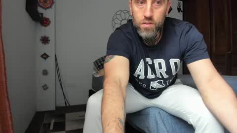 Snapshot of sexycolombian2022 chatting on January 2025 03:33:01 PM Antonioylola online show from January 2025 03:33:01 PM