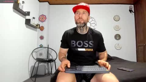 Snapshot of sexycolombian2022 chatting on November 2025 12:04:02 PM Antonioylola online show from November 2025 12:04:02 PM