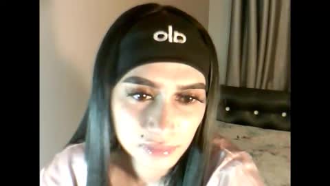 Snapshot of sexydiva02 chatting on December 2025 07:44:01 PM sexydiva02 online show from December 2025 07:44:01 PM