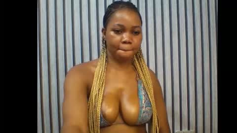 sexyeye368293 online show from October 2025 12:24:02 AM