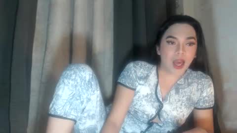 TYRA 3 online show from September 2025 03:57:01 PM