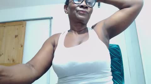 sexyhanny4u online show from December 2025 05:13:01 AM