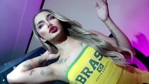 Snapshot of sexyhotbabe18 chatting on June 2026 07:33:01 PM sexyhotbabe18 online show from June 2026 07:33:01 PM