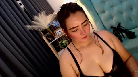 JENNY online show from February 2025 11:04:01 AM