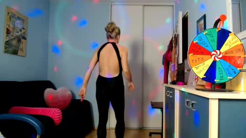 Jenny online show from January 2025 09:17:02 PM