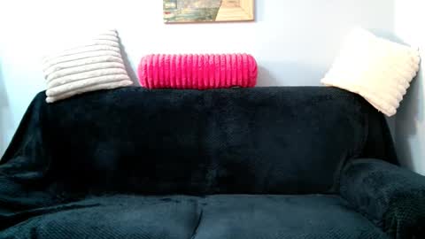 Jenny online show from October 2025 08:19:01 PM