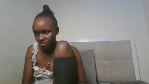 sexykiki18 online show from January 2026 06:33:02 PM