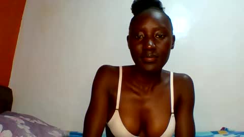 sexylucia5 online show from May 2026 11:43:02 PM