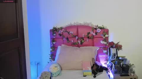 N A F online show from October 2025 07:18:01 PM