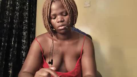 Snapshot of sexynina25 chatting on September 2025 07:02:01 AM nina online show from September 2025 07:02:01 AM