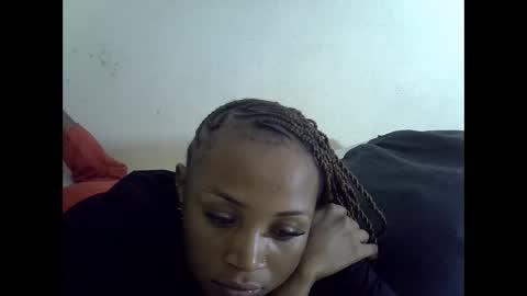 Snapshot of sexypetite4 chatting on October 2025 06:06:01 PM SHARON online show from October 2025 06:06:01 PM