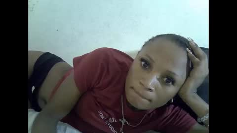 Snapshot of sexypetite4 chatting on October 2025 06:47:01 AM SHARON online show from October 2025 06:47:01 AM