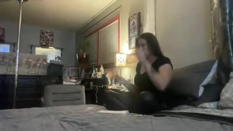 sexyred77713 online show from December 2025 01:35:01 AM