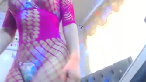 Snapshot of sexysafiravenus chatting on January 2025 05:10:01 PM Venus Independent Model online show from January 2025 05:10:01 PM