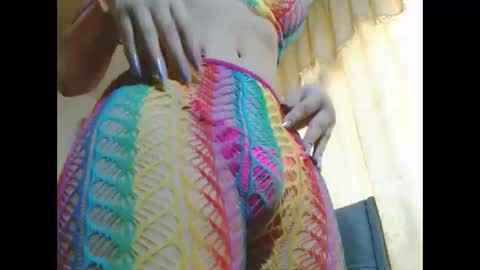 Venus Independent Model online show from November 2025 08:20:01 PM