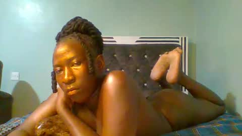 VIVIAN online show from March 2025 10:48:01 AM