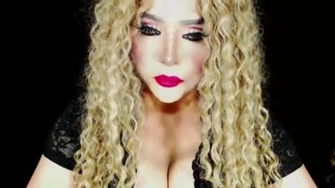 Audrey Maristela online show from September 2025 09:47:02 PM