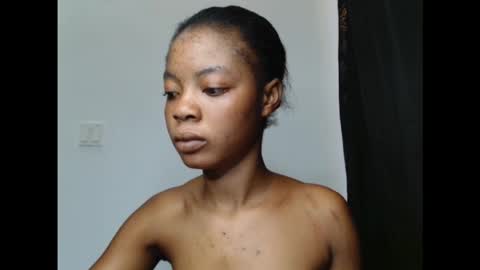 sexyxpeach online show from October 2025 02:37:02 PM