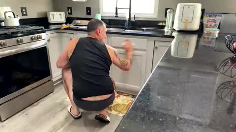 Snapshot of sfc_cmbtvet_0304 chatting on October 2025 05:26:02 PM Sfcrja online show from October 2025 05:26:02 PM