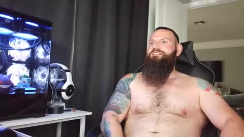 Snapshot of sflmarriedguy chatting on April 2026 12:47:01 PM SouthFloridaStr8guy online show from April 2026 12:47:01 PM