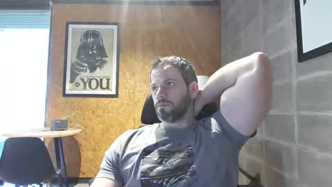 shad0w_hunter online show from February 2025 12:36:01 PM