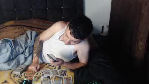 Snapshot of shadow_men_ chatting on April 2026 06:28:02 AM james online show from April 2026 06:28:02 AM
