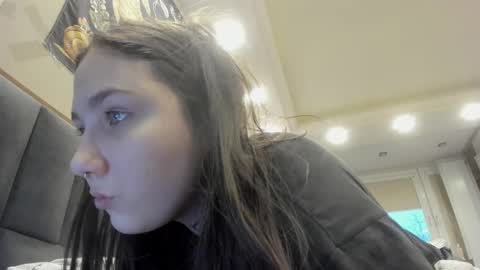 shadow_raffi online show from February 2025 02:18:01 PM