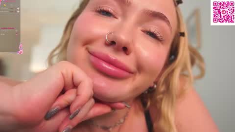 Snapshot of shadowladyyy chatting on July 2026 11:17:02 AM Sindy and Nancy Next stream 1 December online show from July 2026 11:17:02 AM